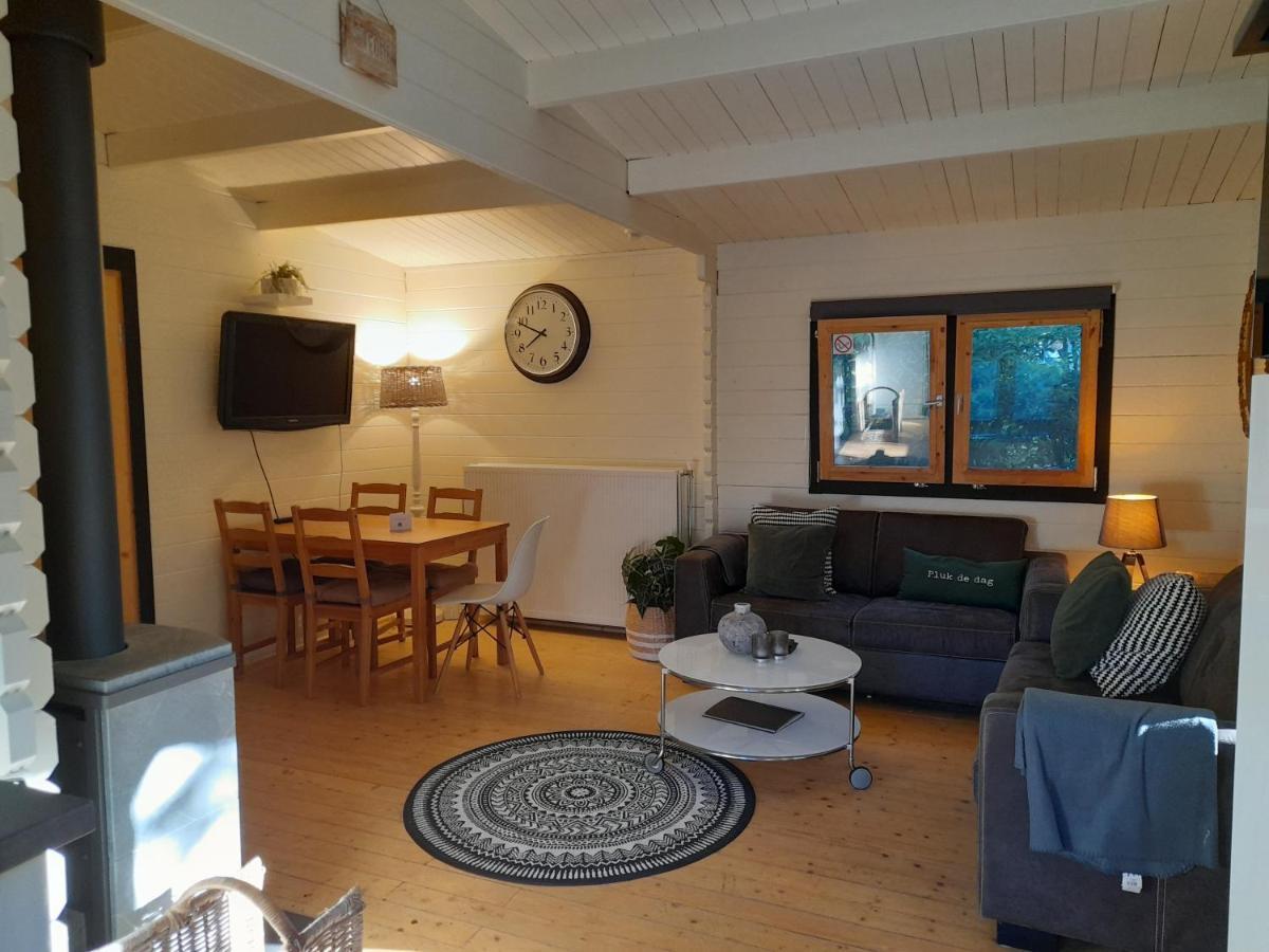 Carpe Diem, Het Ruime Chalet Met Houtkachel Nabij Wildlands Emmen Schoonebeek Ngoại thất bức ảnh